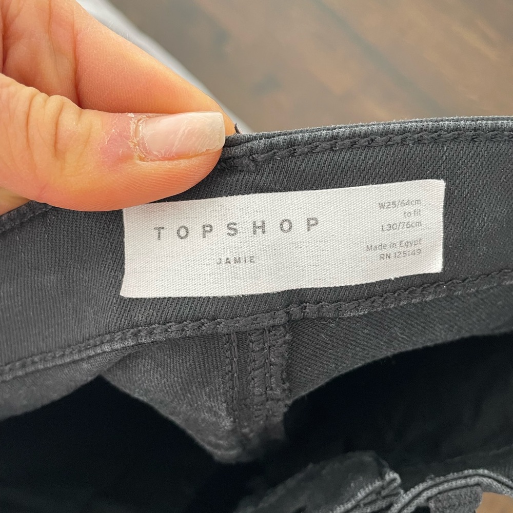 Cropped Jamie high waisted black jeans